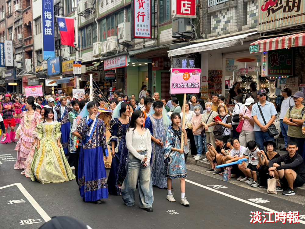 歷史學系參加淡水藝術嘉年會
