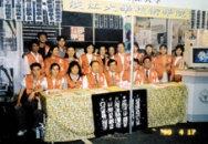 技 術 學 院 蔡 信 夫 院 長 及 教 務 處 李 琳 秘 書 率 領 該 院 六 位 系 主 任 及 多 名 專 任 老 師 、 助 教 及 熱 心 的 同 學 參 與 技 職 校 院 博 覽 會 展 示 。 （ 圖 \ 技 術 學 院 提 供 ）