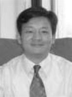 日本語文學系主任　彭春陽