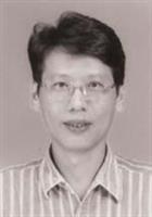 中國文學學系主任　盧國屏