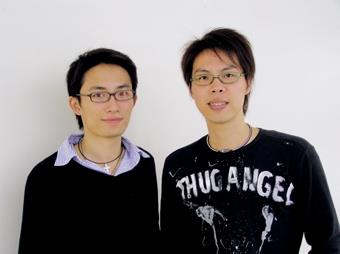 Two doctoral students, Lee Chi-cheung (right, Department of Physics), and Cheng Gi-tai (left, Electronic Engineering), won the "Splendid Steed Subsidy" from NSC, and the chance to study abroad respectively in America and Canada.