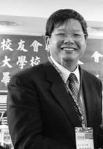 接任本校全國校友總會會長陳慶男計劃全省走透透 一步一腳印凝聚淡江人的心