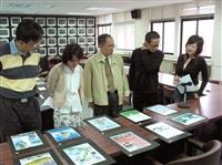 海報比賽特刊&amp;gt;評審讚許 海報創意多 評繪圖技巧待加強 金獎從缺 銀銅獎各增1名 佳作取6名