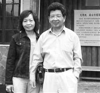 從電線桿工人變成大學教授 王健良隨身攜帶鬧鐘 苦學圓夢