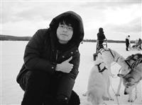 黃啟賢遊遍歐洲，還到北極圈乘坐雪橇。