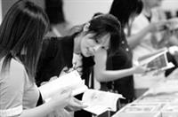 廣泛的閱讀可充實學生心靈，也是核心課程的精神。（圖/記者陳振堂）