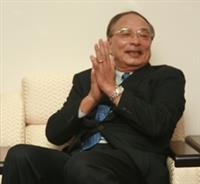 張純明捐化學系200萬回饋母校