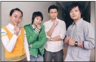 2007年保險文馨獎，本校共有5位同學及1位校友獲獎，上圖保險系獲獎同學由左至右分別為獲得冠軍的陳敏，及獲得佳作的謝慧齡、宋沂樺、成鋼。（圖�嘉翔）