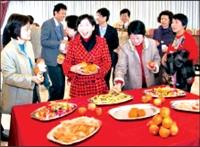 新春團拜　校長賀好運鼠不完