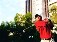 高爾夫球隊隊長謝宗漢邀同學加入校隊，同享飆桿的樂趣。（攝影�劉瀚之）