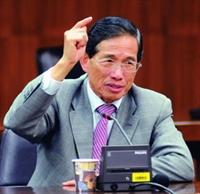 歐鴻鍊暢談外交政策。