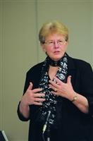 美國Duke University知名教授Katherine Hayles12日蒞校演講「電子文學：文學中的新視野」。（攝影�洪翎凱）