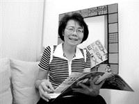 佳音英語創辦人黃玉珮，沒有半點架子，獅子座的她親切熱情、笑容可掬，「了不起」便是她最常對員工說的話。笑稱自己是工作狂，每週一至週五早上8點半即踏入辦公室，時常忙到把工作帶回家做，因為她的勤奮，佳音英語屢獲肯定，打造出優質的文教品牌。（攝影�劉瀚之）