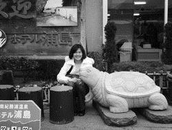 教育科技學系系主任　何俐安