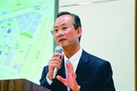 商學院「理財與創業」課程於  日邀請遠雄集團董事長趙藤雄演講「創業歷程與兩岸房地產發展」，分享他的創業歷程、遠雄企業團簡介、兩岸房地產等議題。（攝影�鄭雅文）