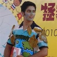 成教部華語班學生古艾柏，參賽的裝扮。（圖�成教部提供）
