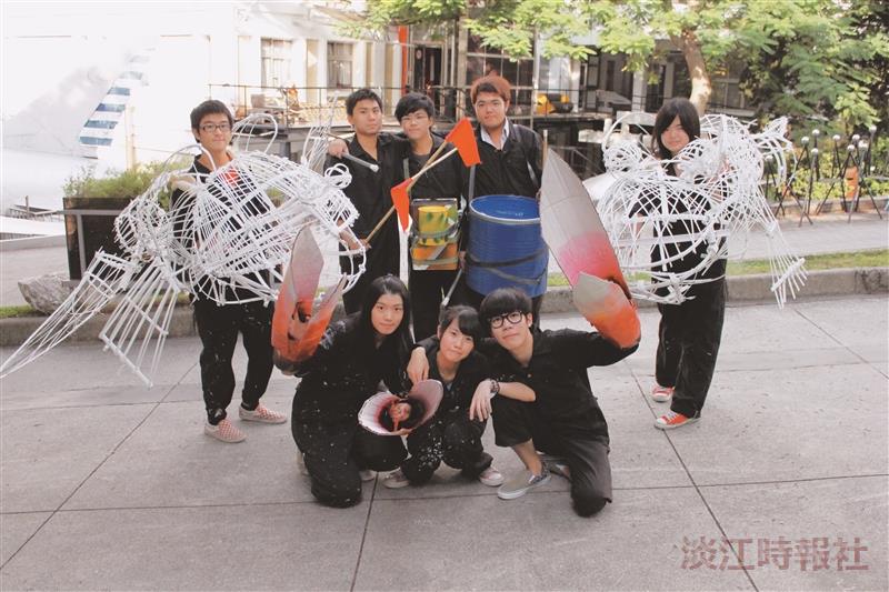建築系巧扮彈塗魚　招潮蟹宣導愛地球