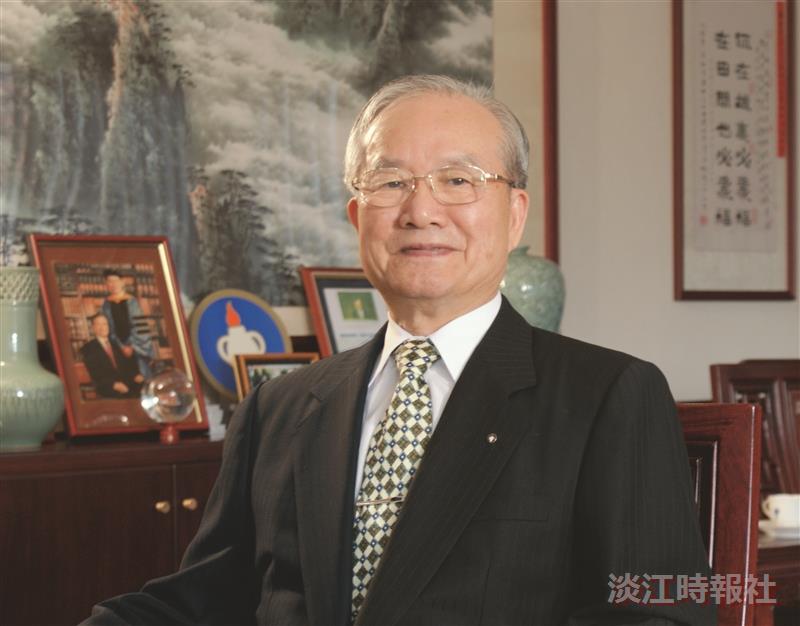 樸實剛毅  敬業樂群為母校獻力