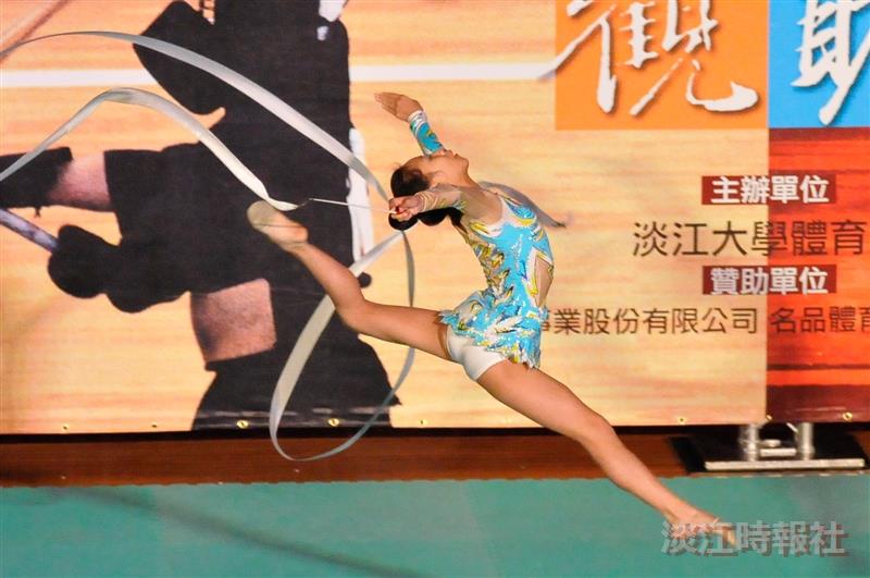 力與美高水準演出 師生狂歡體育之夜