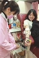 同學熱情響應捐血做愛心