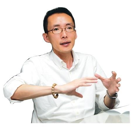 今天暫停停止 荒謬困境中的醒覺 喜劇寓生命教育