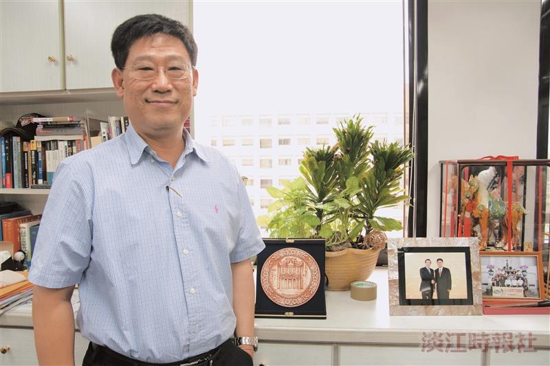任弘　歷史系校友　中華民國僑務委員會副委員長