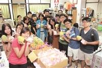 僑輔組更名換新家 歡聚過中秋