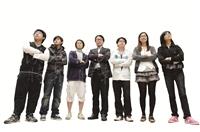 圖為本校其中7位100學年度優秀青年，分別為曹凱嵐、葉星志、高鼎鈞、邱崇宇、林建宏、古筱筠、崔婷茹（由左至右）。（攝影／羅廣群）
