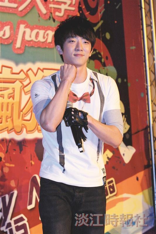 大嘴巴懷秋俏皮演出。（攝影／林奕宏）