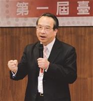 臺日大學校長論壇：   教育部政務次長林聰明（左三），在臺日大學校長會議中，代表教育部歡迎各位貴賓，本校校長張家宜（左一）、中華民國私立大學校院協進會理事長程海東（左二），日本全國大學協議會代表幹事暨同志社大學校長八田英二（右二）、大阪商業大學校長谷岡一郎（右一）等約120位學者來校進行論壇。（圖／國際處提供）