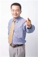 陳日新的座右銘是「功不唐捐」，從開始踏入行銷領域起，他一心希望讓更多的人能說出好故事，增進自己的變現能力。（圖／陳日新提供）