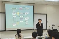 研發處曾於去年12月中旬在淡水校園談「專利申請及智慧財產權管理策略說明」。（圖／研發處提供）