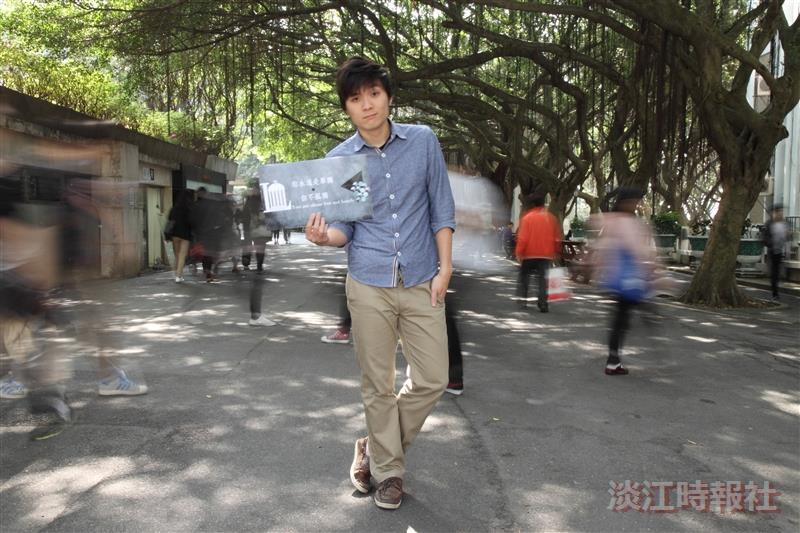 善於文字的李文豪，透過網路平臺讓世界看見他，又透過實際活動在現實生活中拉進人群，從「分享」作為出發點，希望將人與人間的「寂寞」幻化為另一種可能。