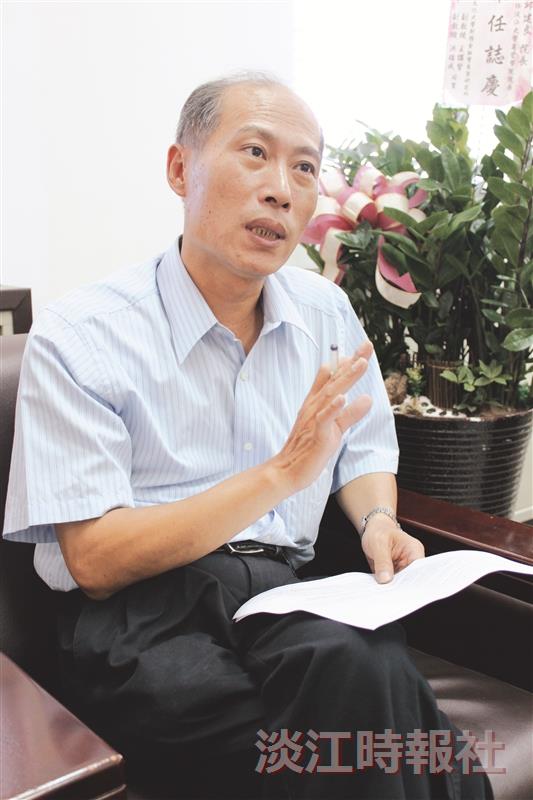 商管學院院長邱建良 溝通協調達成商管無縫融合