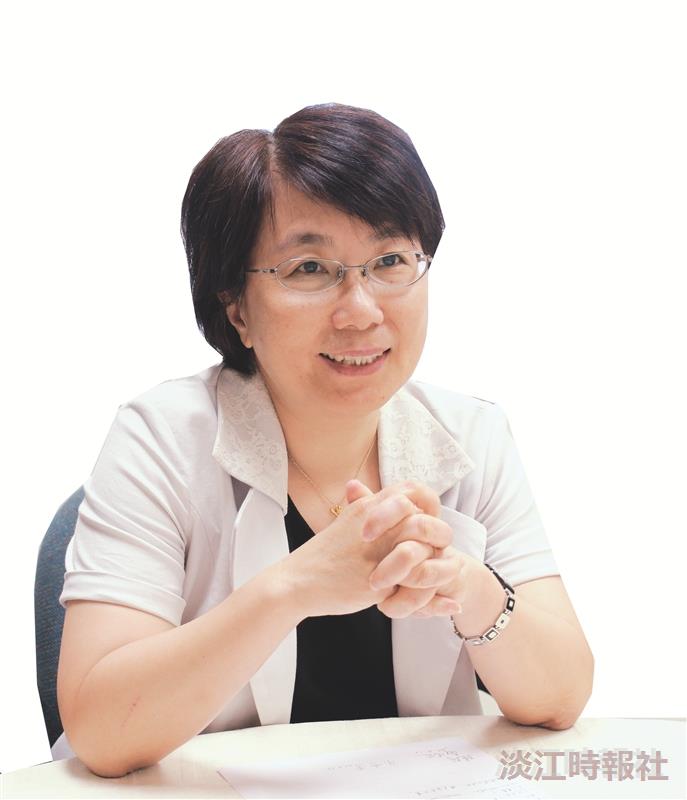 覺生紀念圖書館館長宋雪芳 帶領優秀團隊扮演文化角色建立移動式圖書館