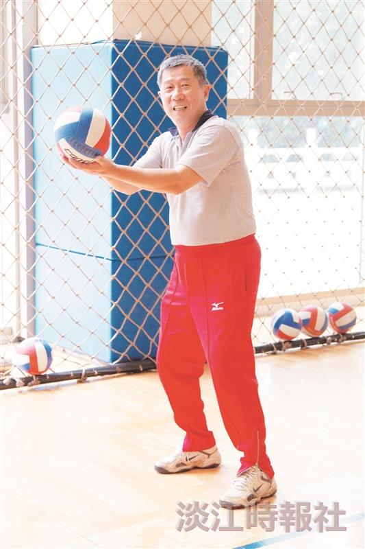 教學長跑40年 致力推動排球人生觀 體育處教學組專任教授 黃德壽