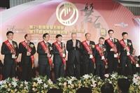 物理系校友 北美洲校友會聯合會副會長 鄭叔泉獲國家磐石獎