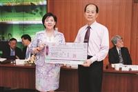 機器人團隊獲5金 張校長頒200萬獎勵