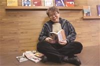 校園話題人物>英文系系主任蔡振興 英文頑童 動漫英語教學 有趣！