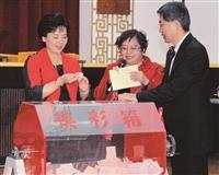 光影歲末 騎馬舞魔術表演摸彩聯歡