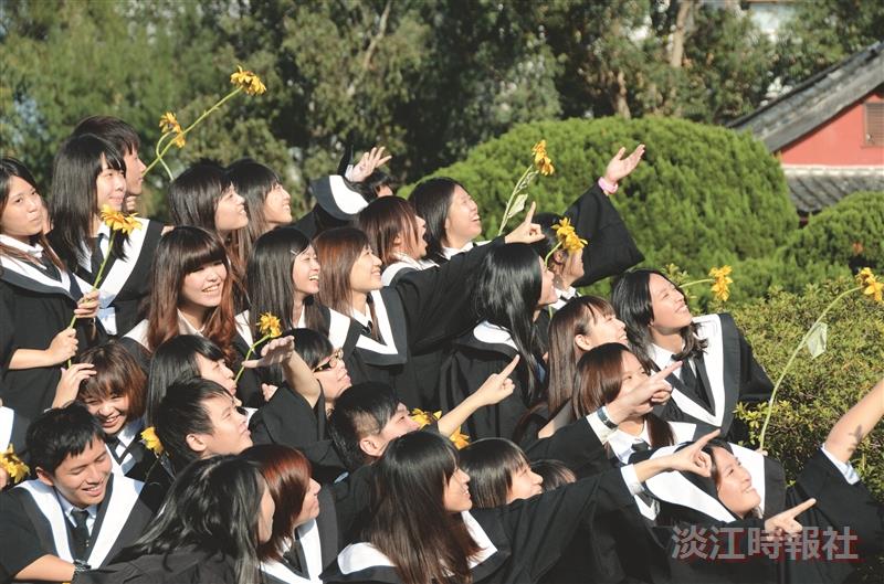 畢業生滿意度調查回收率達7成3 就業率5成4