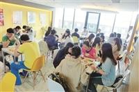 境外生迎新 用美食搏感情