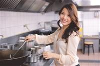 【校園話題人物】幸福小廚娘 英文四邱韻文