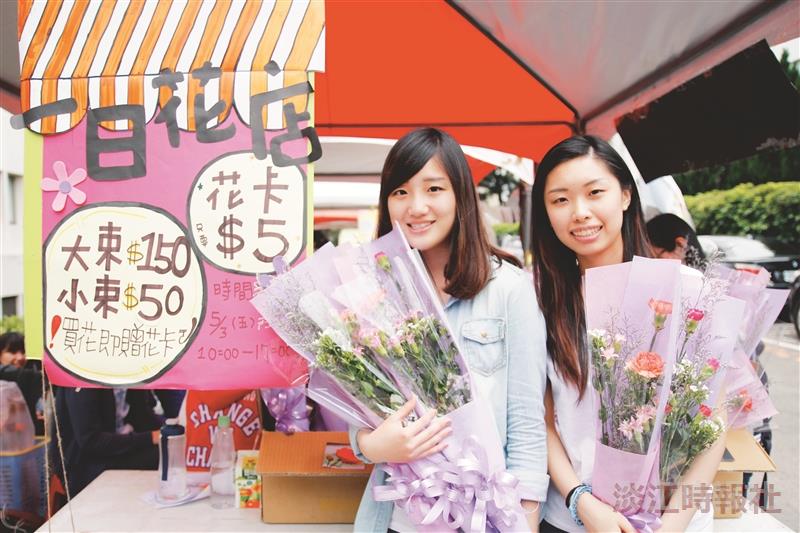 迎母親節 學園團契首日發出千張卡片