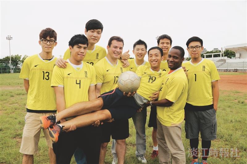 TKU Soccer Stars Graduate