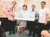 赴馬國參訪 校友踴躍認捐３百萬