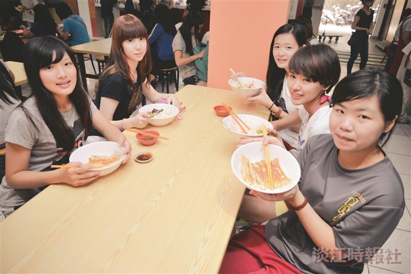 愈環保愈便宜 帶碗公用餐