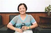 【教師節特刊】中文系教母 引領學子穿越古今 中文系專任副教授　倪台瑛