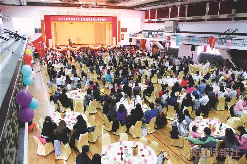 會計系50年 活動中心團圓