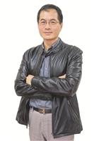 【專任教師評鑑優等獎】王緒鼎  注重教學基礎 鼓勵代替責罰